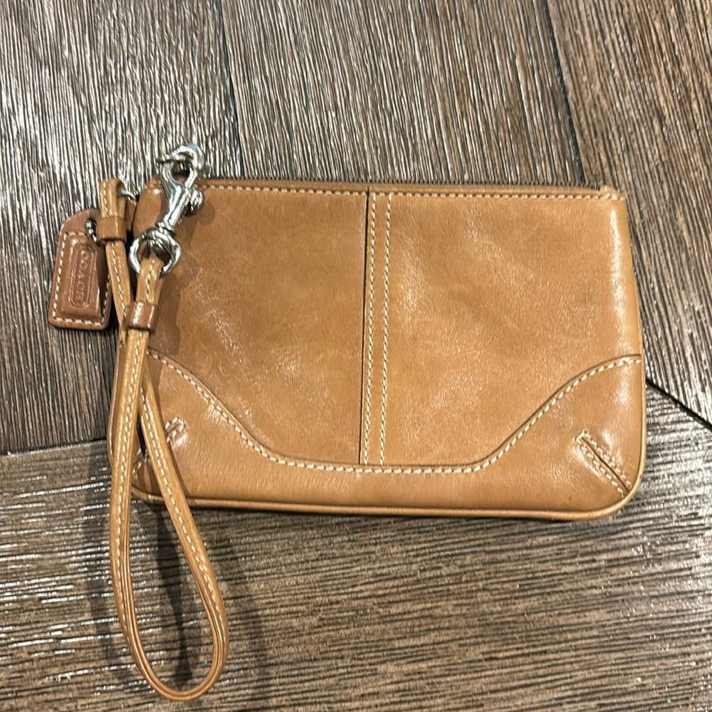 Coach Wristlet - Authentic